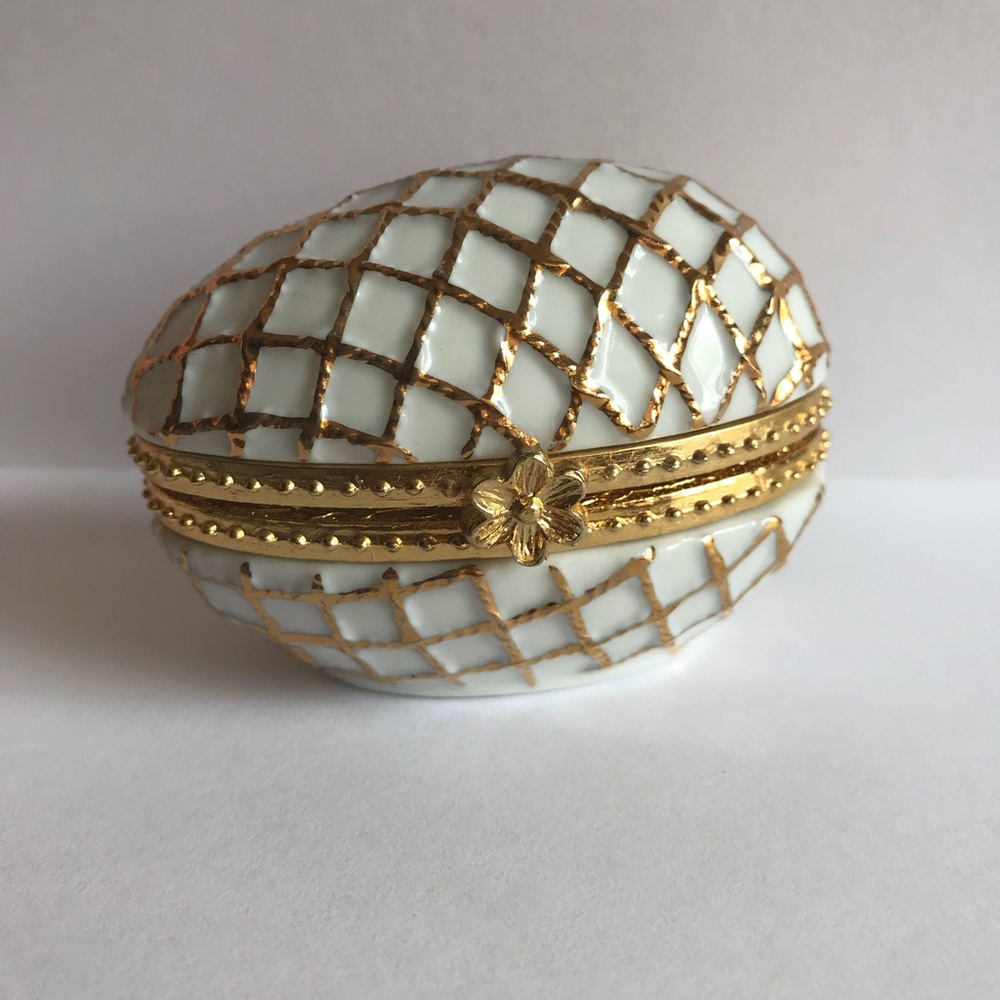 Vintage Gold White Egg Trinket Mother’s Day Gift